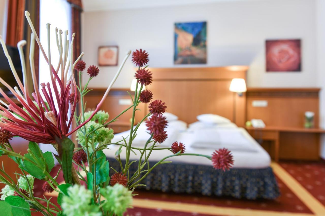 Hotel Alexandra Вельс Экстерьер фото