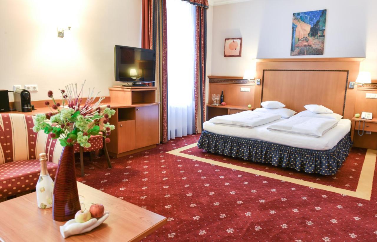 Hotel Alexandra Вельс Экстерьер фото